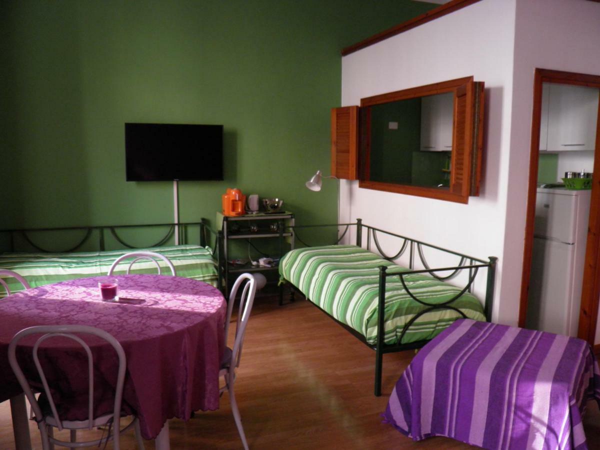 Greg'S Apartment Milan Bagian luar foto
